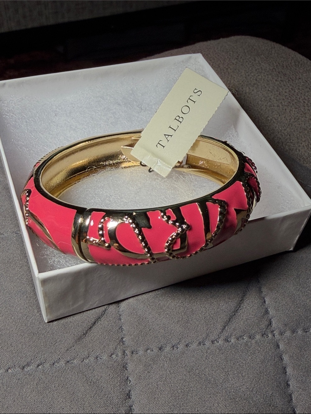 NWT Pink Enamel & Gild Tone Hinge Bracelet.